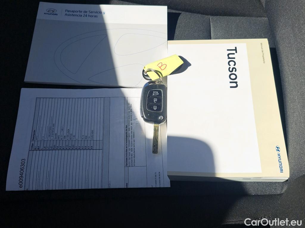  Hyundai  Tucson HYUNDAI  / 2018 / 5P / todoterreno 1.6 CRDI 85kW (116CV) 48V SLE 4X2(SP)(SL) #3