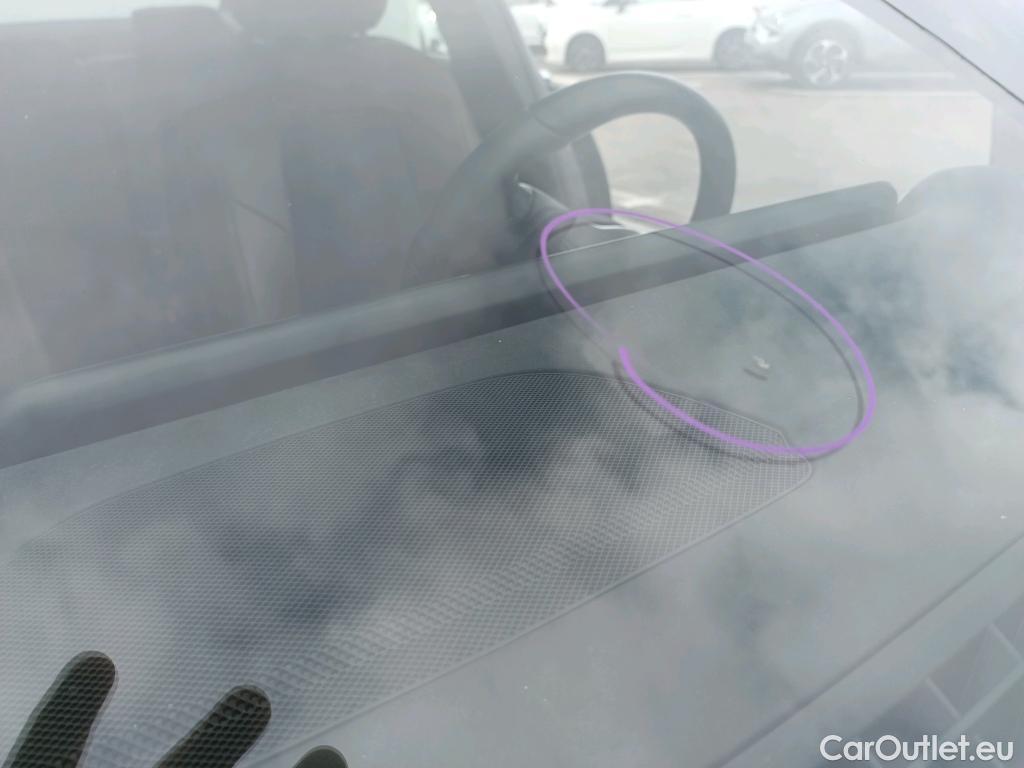  Mercedes  A-Klasse MERCEDES-BENZ Clase A / 2018 / 4P / sedán Sedán A 250 e #24