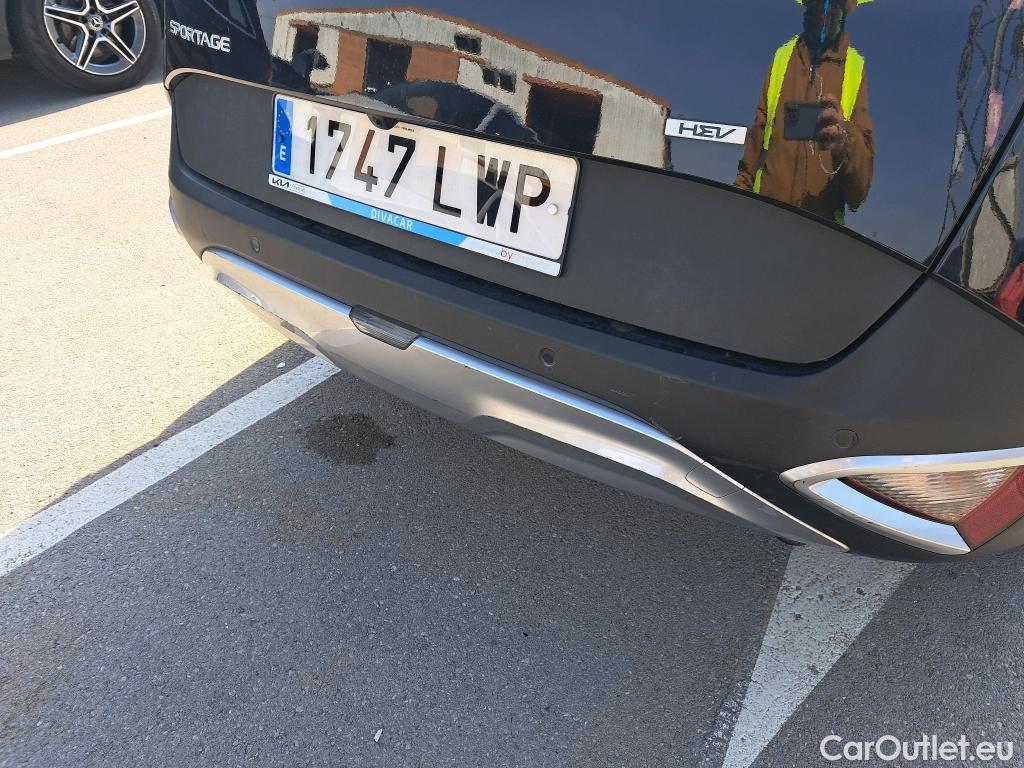  KIA  Sportage KIA  / 2022 / 5P / todoterreno 1.6 T-GDi HEV 171kW (230CV) Drive 4X2 #26
