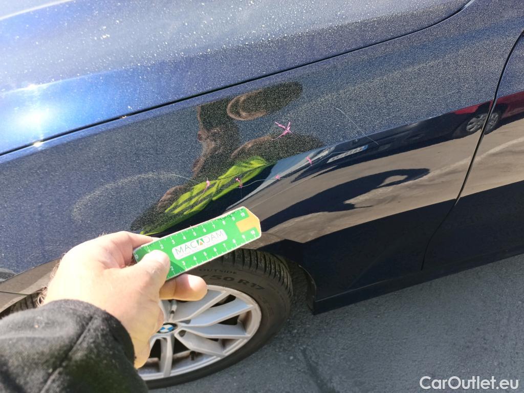  Bmw  Serie 3 BMW  / 2018 / 4P / sedán 318d Auto. #13