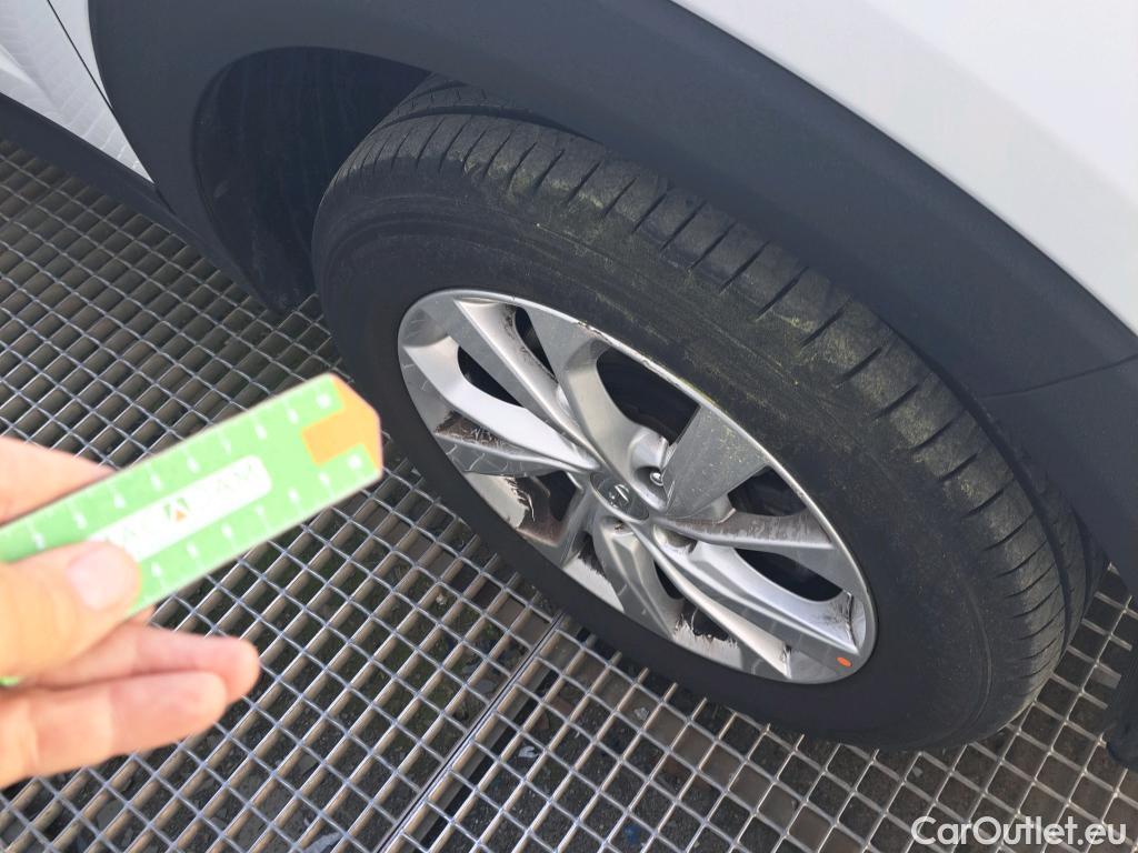  Hyundai  Tucson HYUNDAI  / 2018 / 5P / todoterreno 1.6 CRDI 85kW (116CV) 48V SLE 4X2(SP)(SL) #7