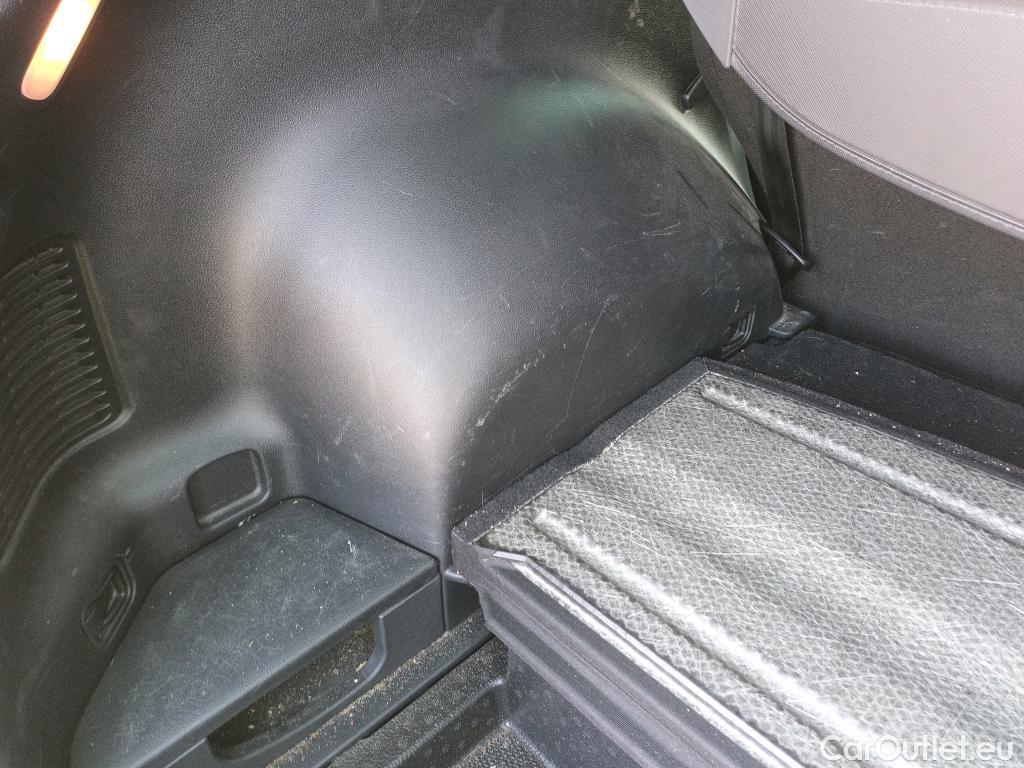  KIA  Sportage KIA  1.6MHEV Drive 100kW(136CV) 4x2(Crist Tintados)(CX) #15