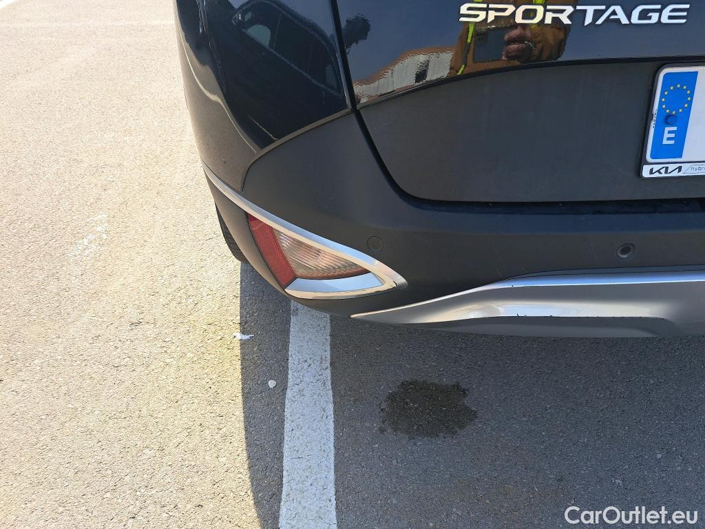  KIA  Sportage KIA  / 2022 / 5P / todoterreno 1.6 T-GDi HEV 171kW (230CV) Drive 4X2 #32