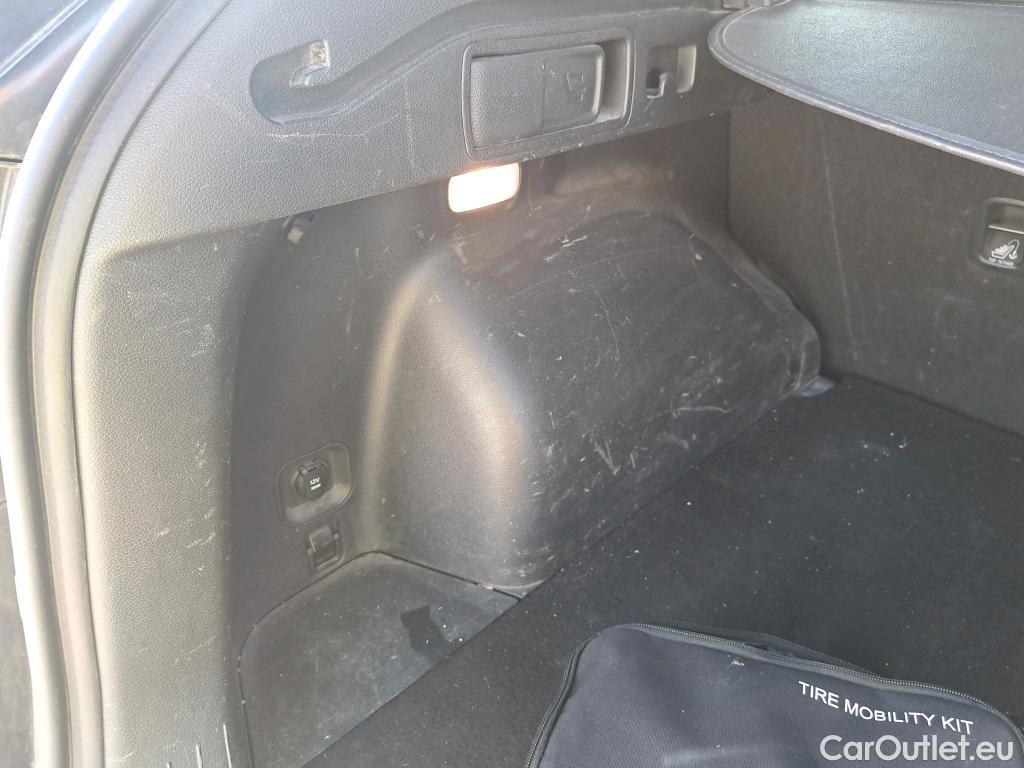  KIA  Sportage KIA  / 2022 / 5P / todoterreno 1.6 T-GDi HEV 171kW (230CV) Drive 4X2 #18