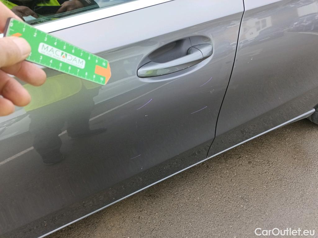  Mercedes  A-Klasse MERCEDES-BENZ Clase A / 2018 / 4P / sedán Sedán A 250 e #5