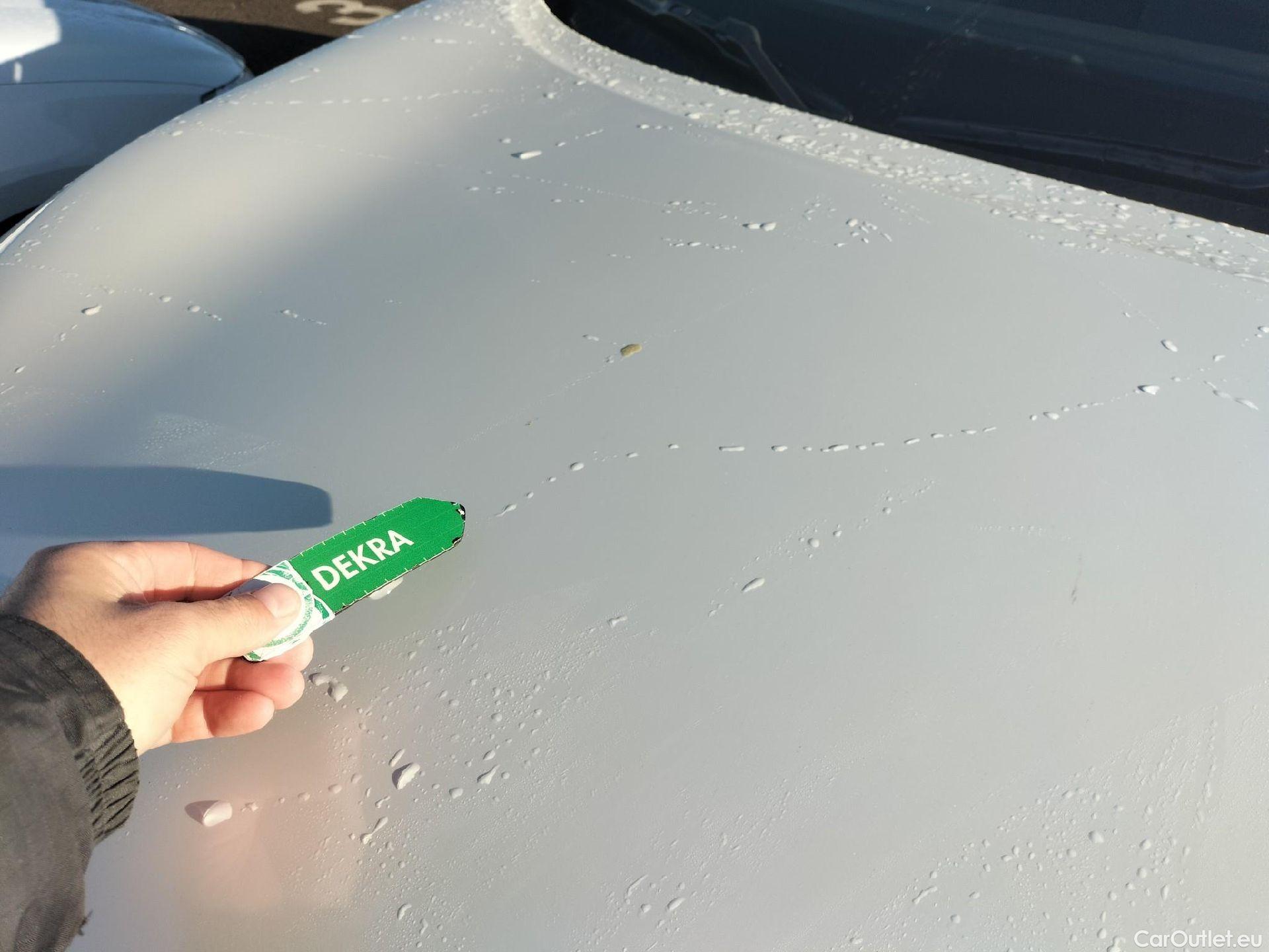  Nissan  Qashqai NISSAN  / 2021 / 5P / todoterreno DIG-T 116kW mHEV Xtronic Tekna (Skyline) #4