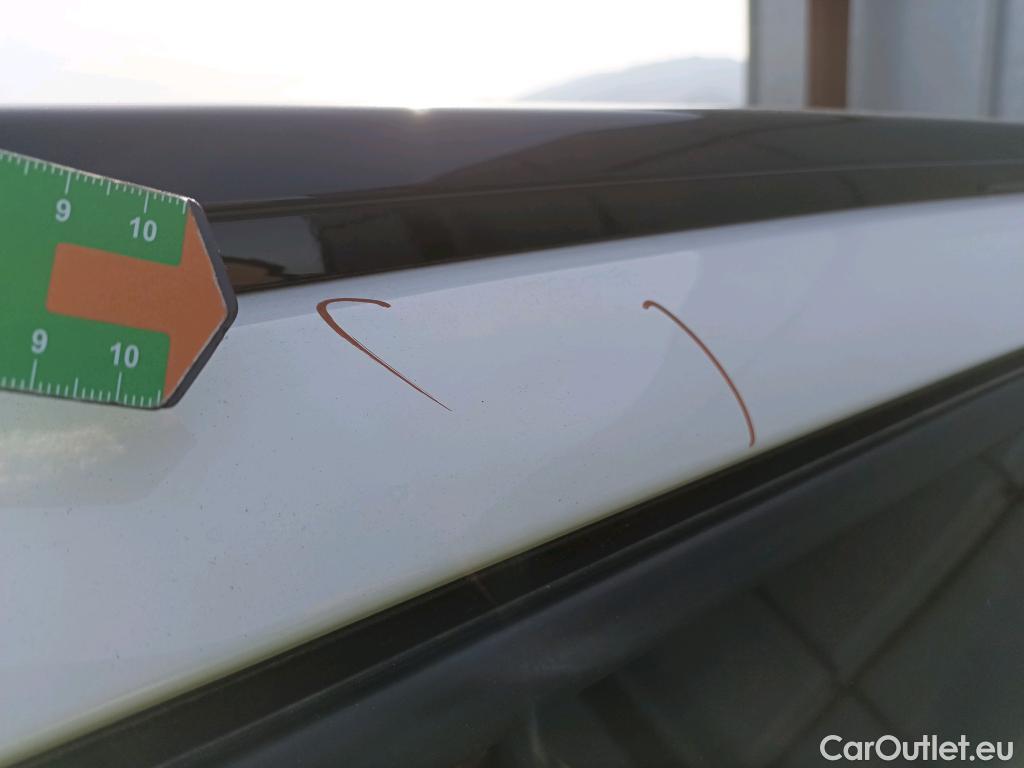  Peugeot  2008 PEUGEOT  / 2019 / 5P / todoterreno Allure BlueHDI 81kW (110CV) #41