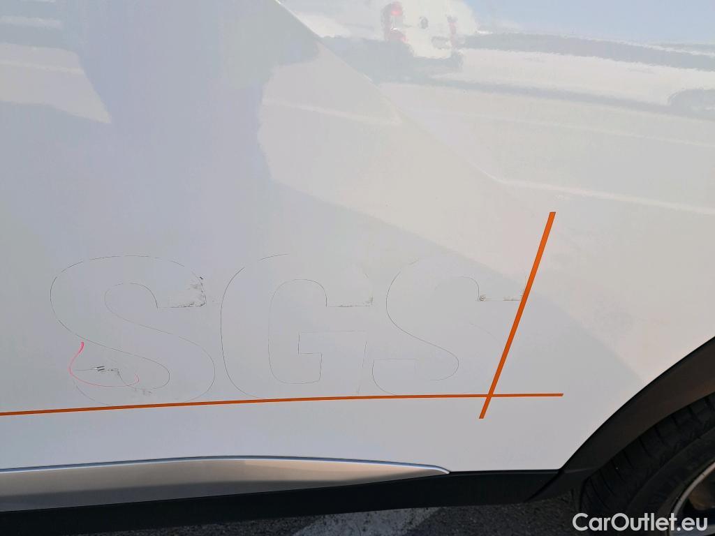  Peugeot  2008 PEUGEOT  / 2019 / 5P / todoterreno Allure BlueHDI 81kW (110CV) #9