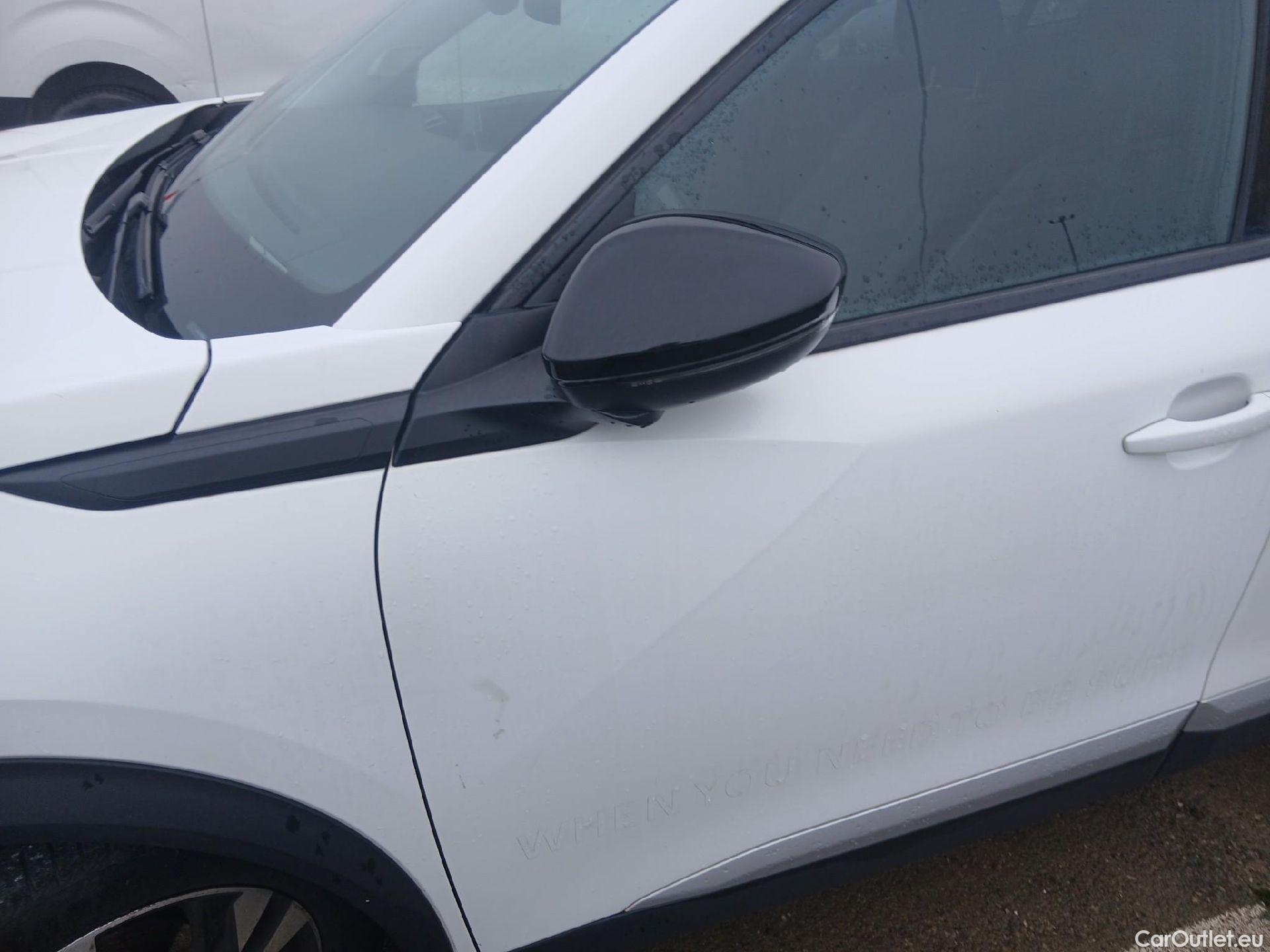  Peugeot  2008 PEUGEOT  / 2019 / 5P / todoterreno Allure BlueHDI 81kW (110CV) #8