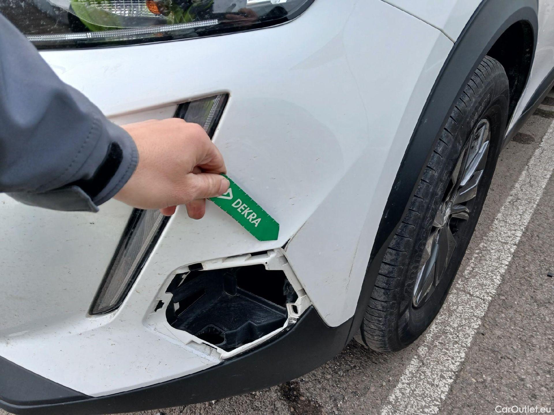  Peugeot  2008 PEUGEOT  / 2019 / 5P / todoterreno Active Pack BlueHDI 81kW (110CV) #3