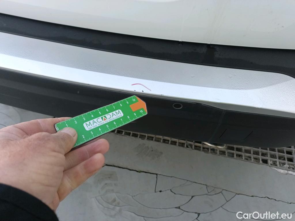  Peugeot  2008 PEUGEOT  / 2019 / 5P / todoterreno Allure BlueHDI 81kW (110CV) #36