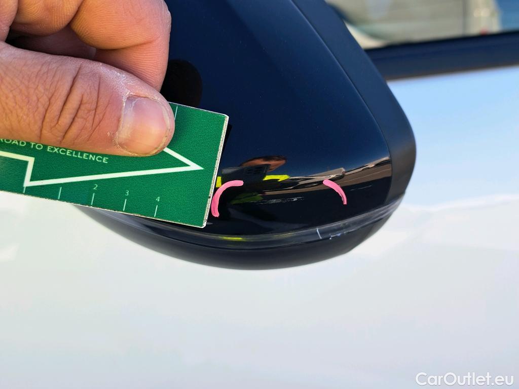  Peugeot  2008 PEUGEOT  / 2019 / 5P / todoterreno Allure BlueHDI 81kW (110CV) #19