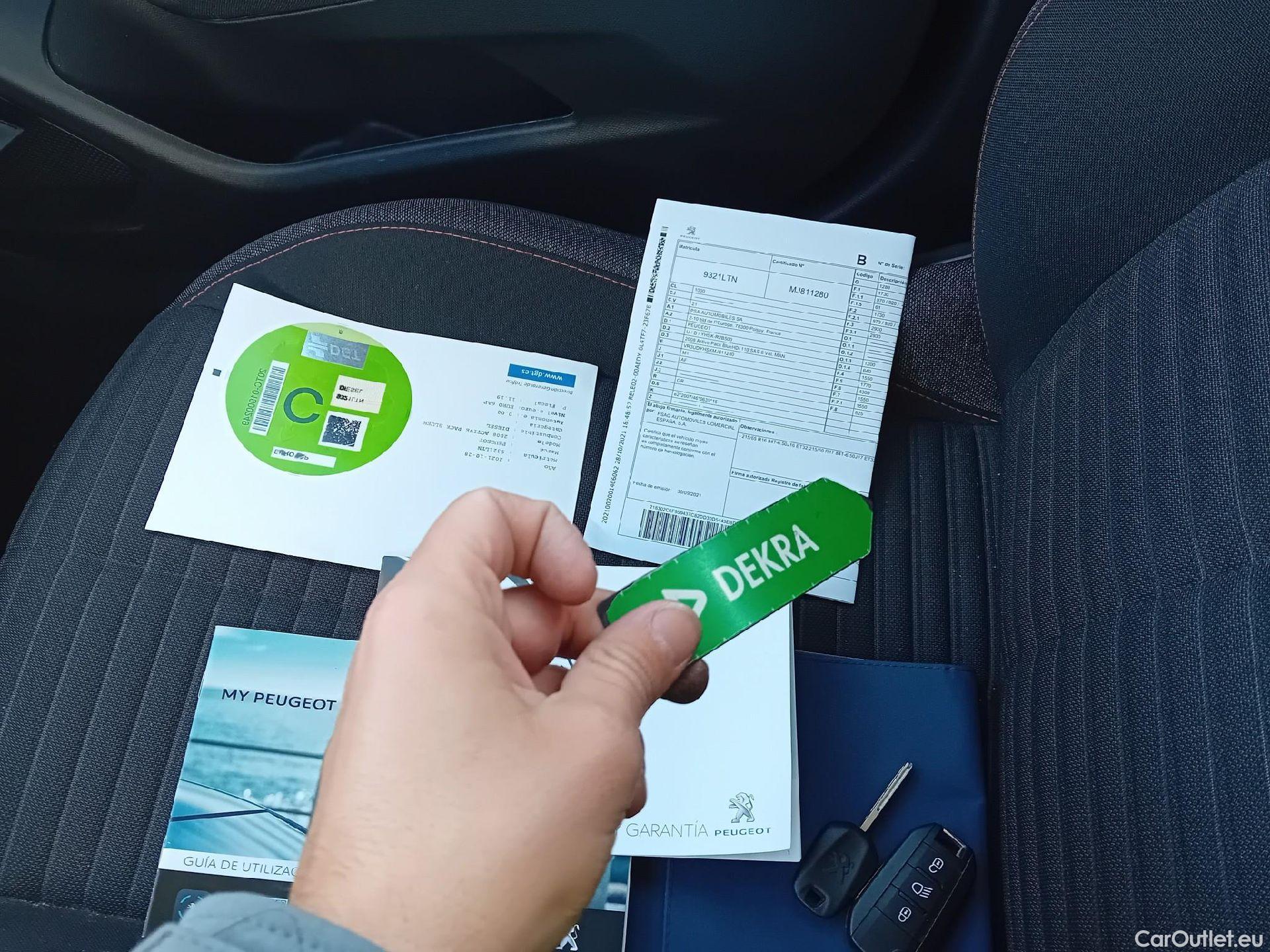  Peugeot  2008 PEUGEOT  / 2019 / 5P / todoterreno Active Pack BlueHDI 81kW (110CV) #23