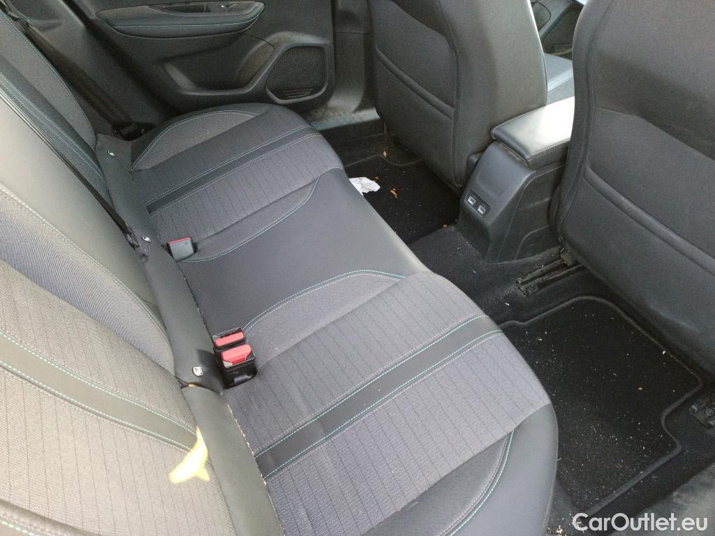  Peugeot  2008 PEUGEOT  / 2019 / 5P / todoterreno Allure BlueHDI 81kW (110CV) #3