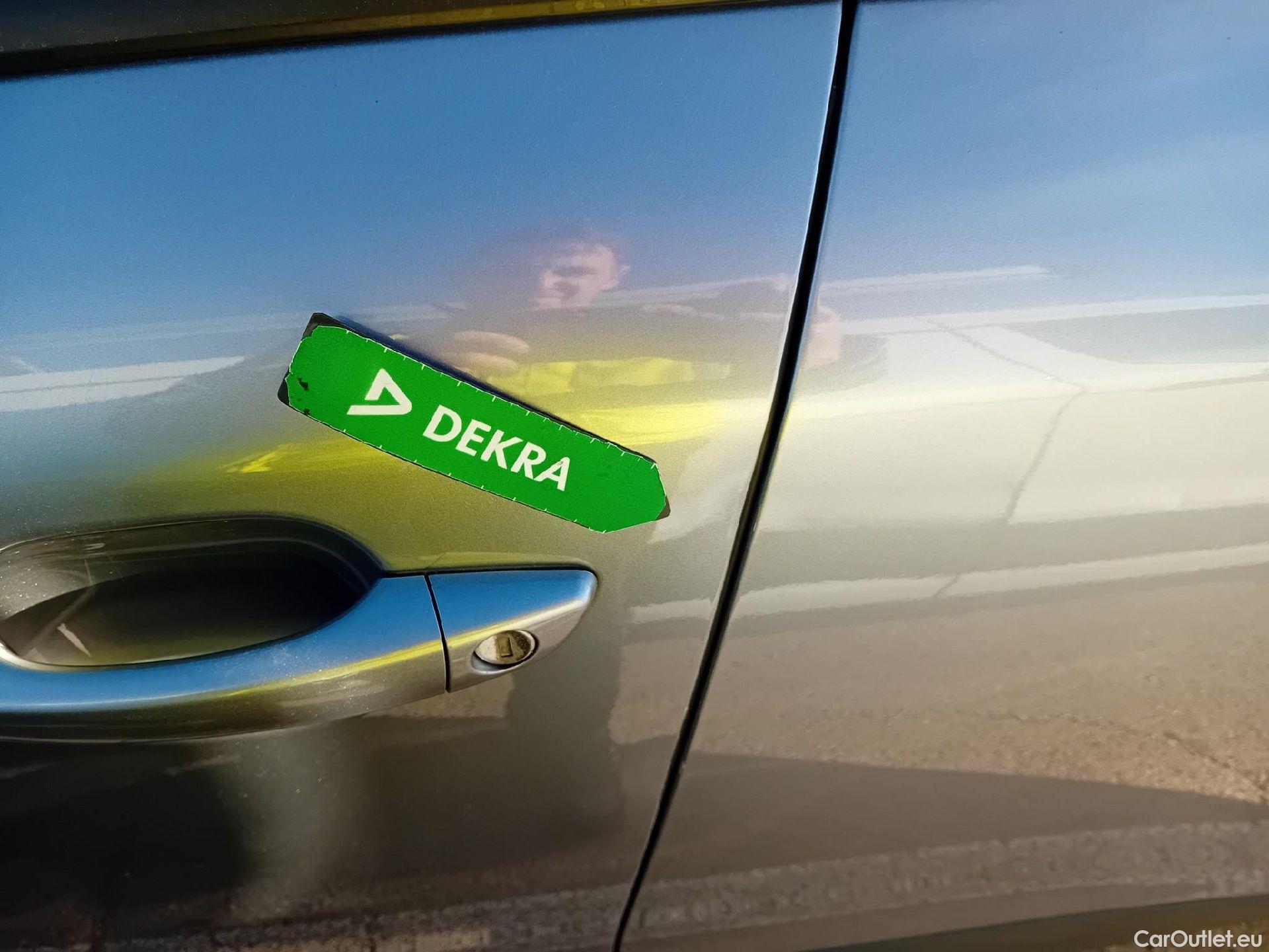  Peugeot  2008 PEUGEOT  / 2019 / 5P / todoterreno Active Pack BlueHDI 81kW (110CV) #3