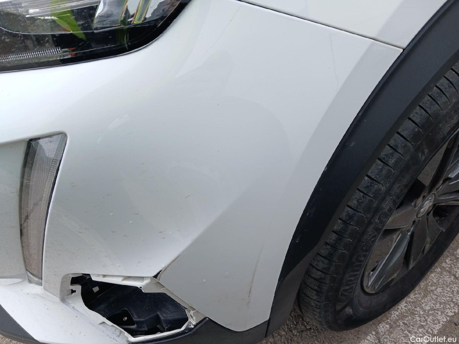  Peugeot  2008 PEUGEOT  / 2019 / 5P / todoterreno Active Pack BlueHDI 81kW (110CV) #4