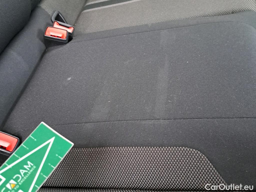  Volkswagen  T-ROC VOLKSWAGEN  / 2017 / 5P / todoterreno Advance 2.0 TDI 110kW (150CV) DSG (AC2) #12