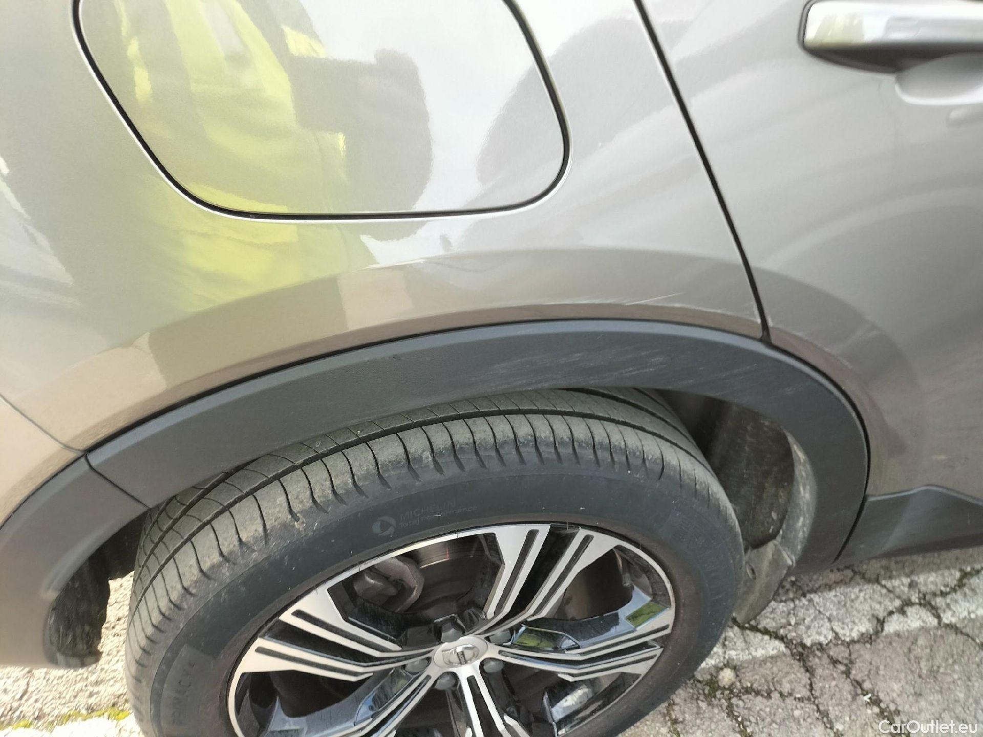  Volvo  XC 40 VOLVO XC40 / 2017 / 5P / todoterreno 1.5 T5 Twin Recharge Inscription Auto #36