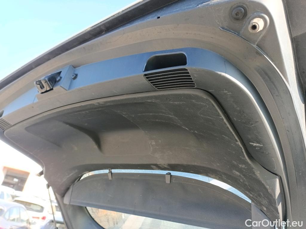  Toyota  Corolla TOYOTA  / 2019 / 5P / familiar 1.8 125H ACTIVE TECH E-CVT TOU SPORT #7