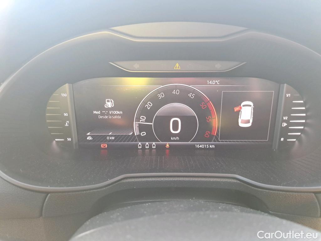  Skoda  Octavia SKODA  / 2016 / 5P / familiar Combi 1.6 TDI CR 85KW (115CV) Ambition #38