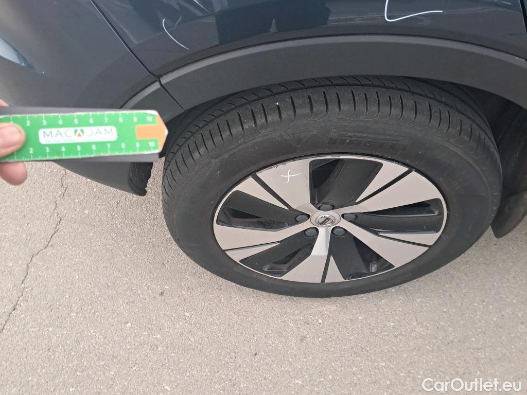  Volvo  XC 40 VOLVO XC40 / 2017 / 5P / todoterreno 1.5 T5 Twin Recharge Inscription Ex Auto #9