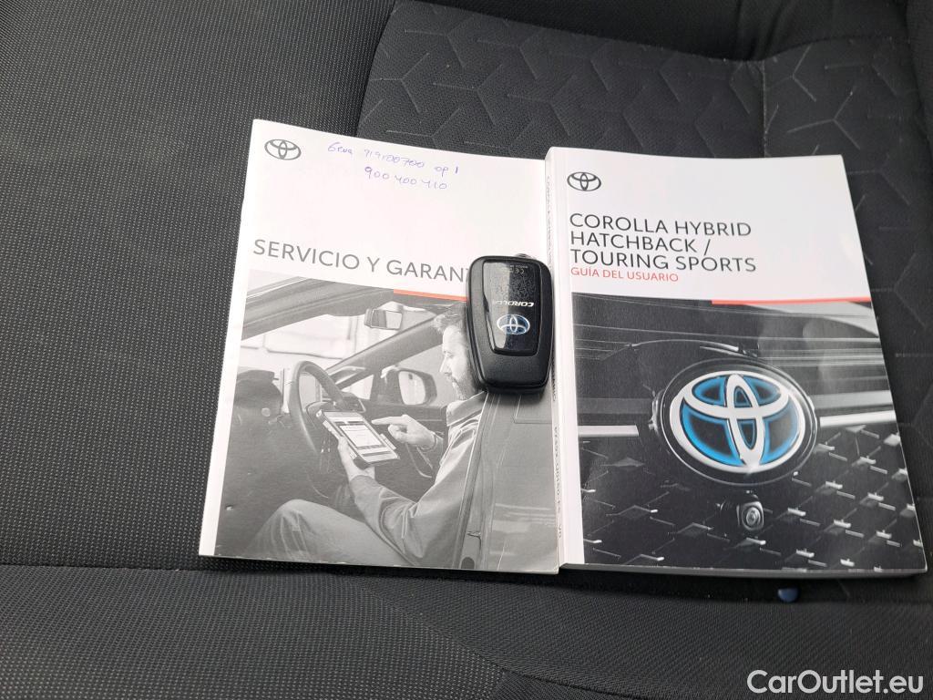  Toyota  Corolla TOYOTA  / 2019 / 5P / familiar 1.8 125H ACTIVE TECH E-CVT TOU SPORT #19