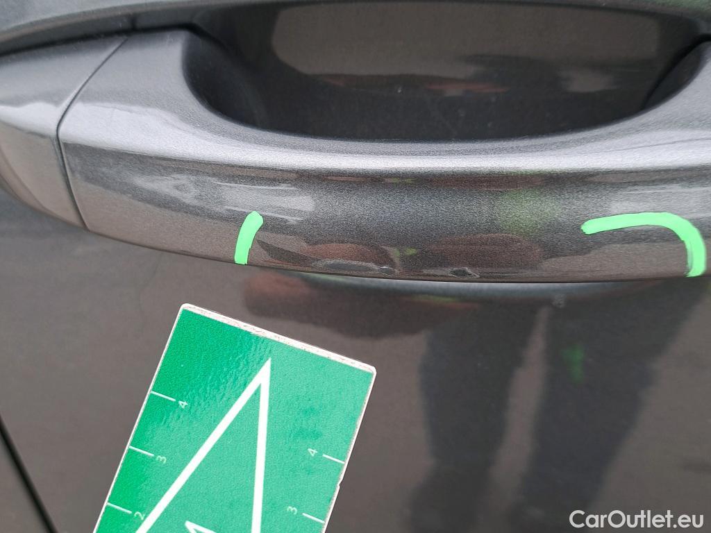  Volkswagen  T-ROC VOLKSWAGEN  / 2017 / 5P / todoterreno Advance 2.0 TDI 110kW (150CV) DSG (AC2) #31