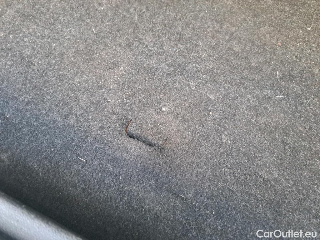  Skoda  Octavia SKODA  / 2016 / 5P / familiar Combi 1.6 TDI CR 85KW (115CV) Ambition #15