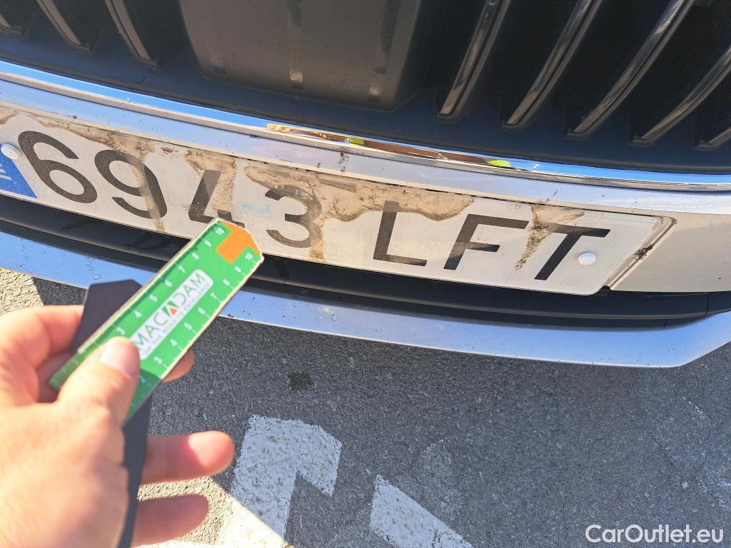  Skoda  Octavia SKODA  / 2016 / 5P / familiar Combi 1.6 TDI CR 85KW (115CV) Ambition #33