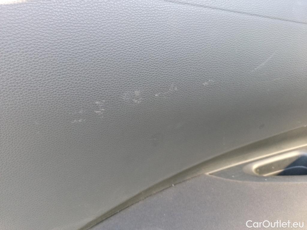  Toyota  Corolla TOYOTA  / 2019 / 5P / familiar 1.8 125H ACTIVE TECH E-CVT TOU SPORT #10