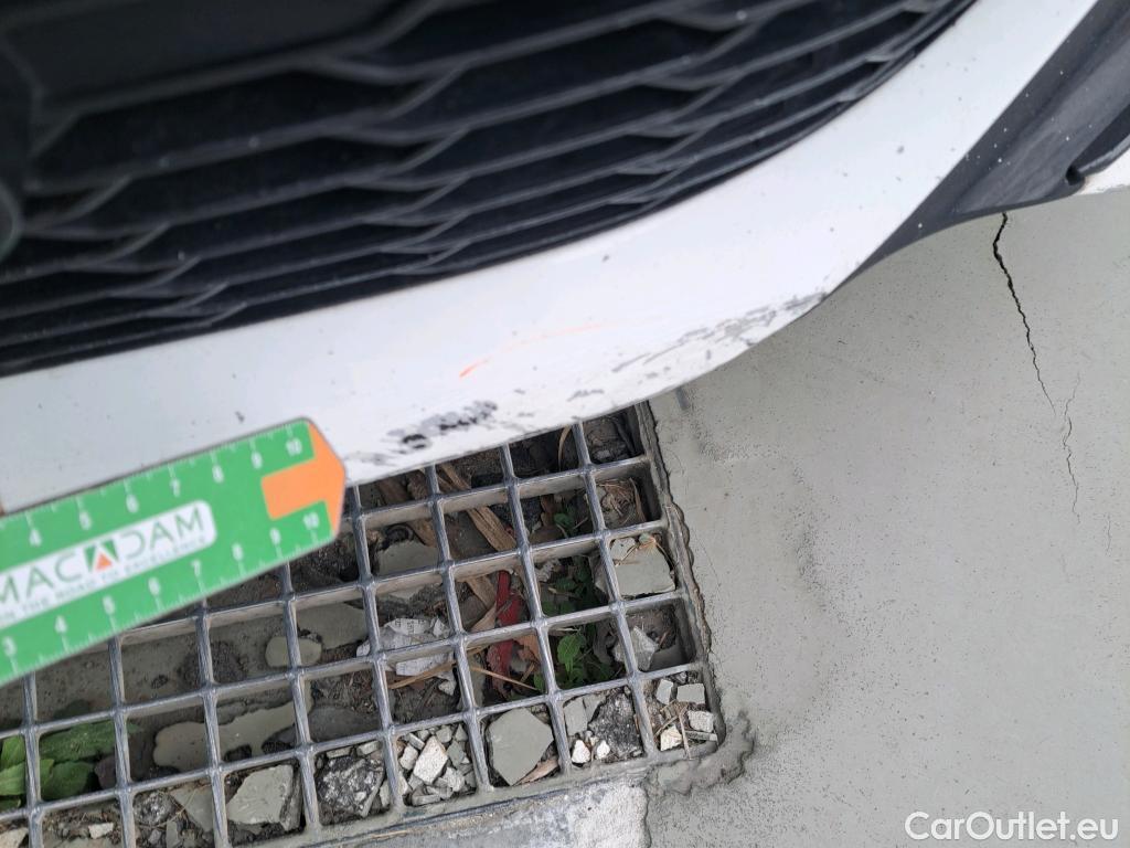  Toyota  Corolla TOYOTA  / 2019 / 5P / familiar 1.8 125H ACTIVE TECH E-CVT TOU SPORT #14