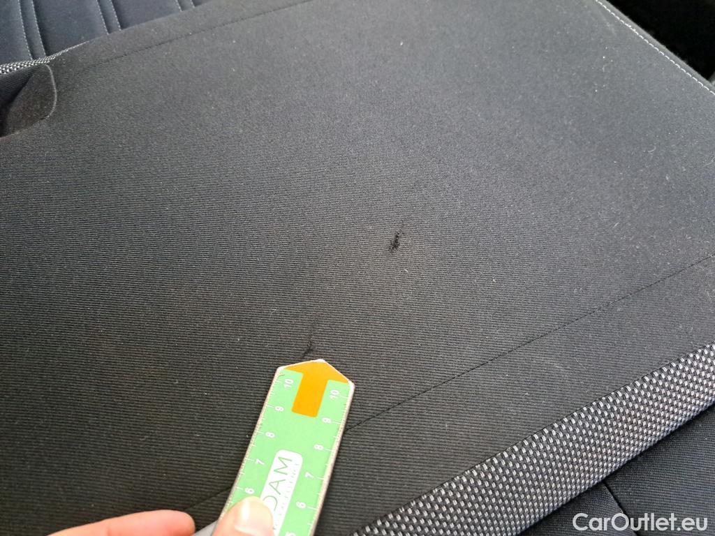  Skoda  Octavia SKODA  / 2016 / 5P / familiar Combi 1.6 TDI CR 85KW (115CV) Ambition #13