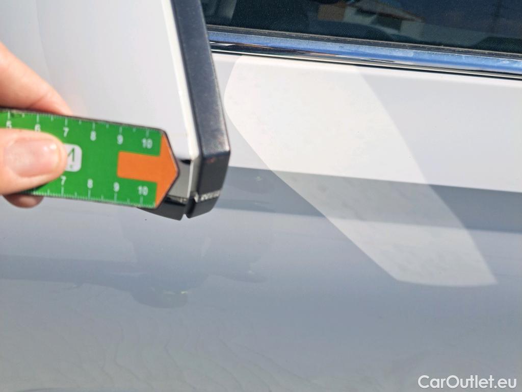  Skoda  KAMIQ SKODA  1.0 TSI 81kW (110CV) DSG Ambition #14