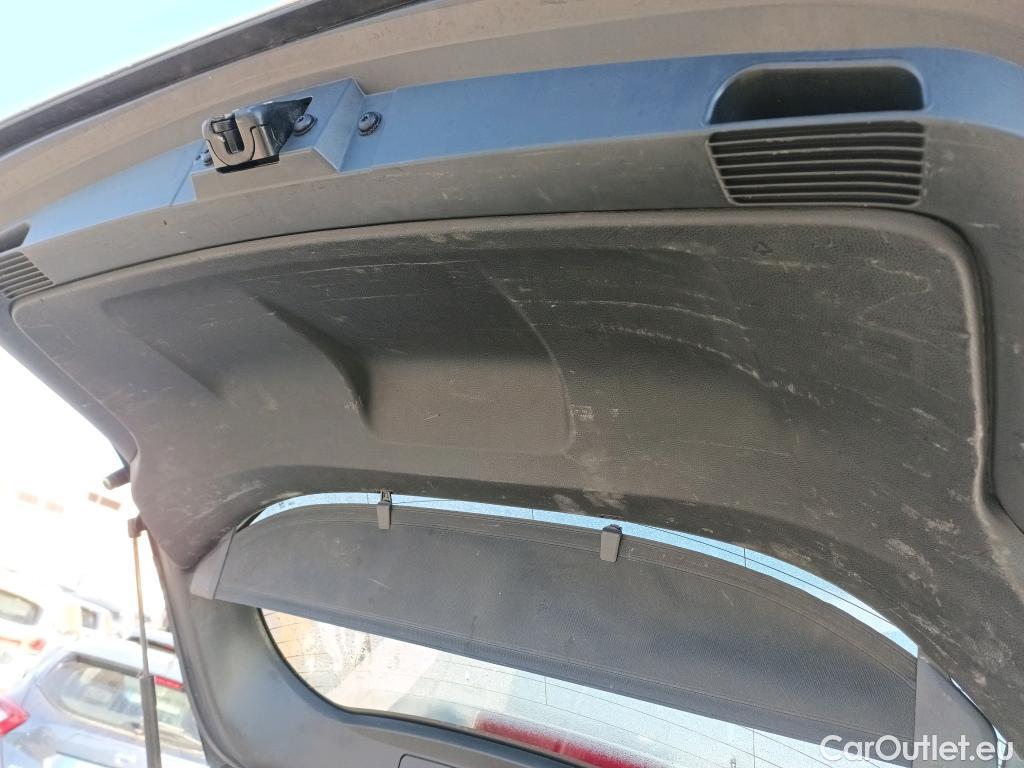  Toyota  Corolla TOYOTA  / 2019 / 5P / familiar 1.8 125H ACTIVE TECH E-CVT TOU SPORT #8