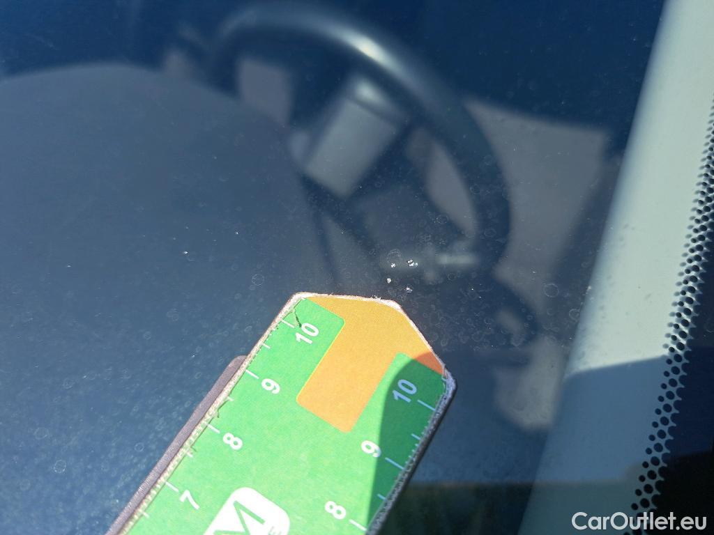  Toyota  RAV4 TOYOTA  / 2018 / 5P / todoterreno 2.5l 220H Advance #2