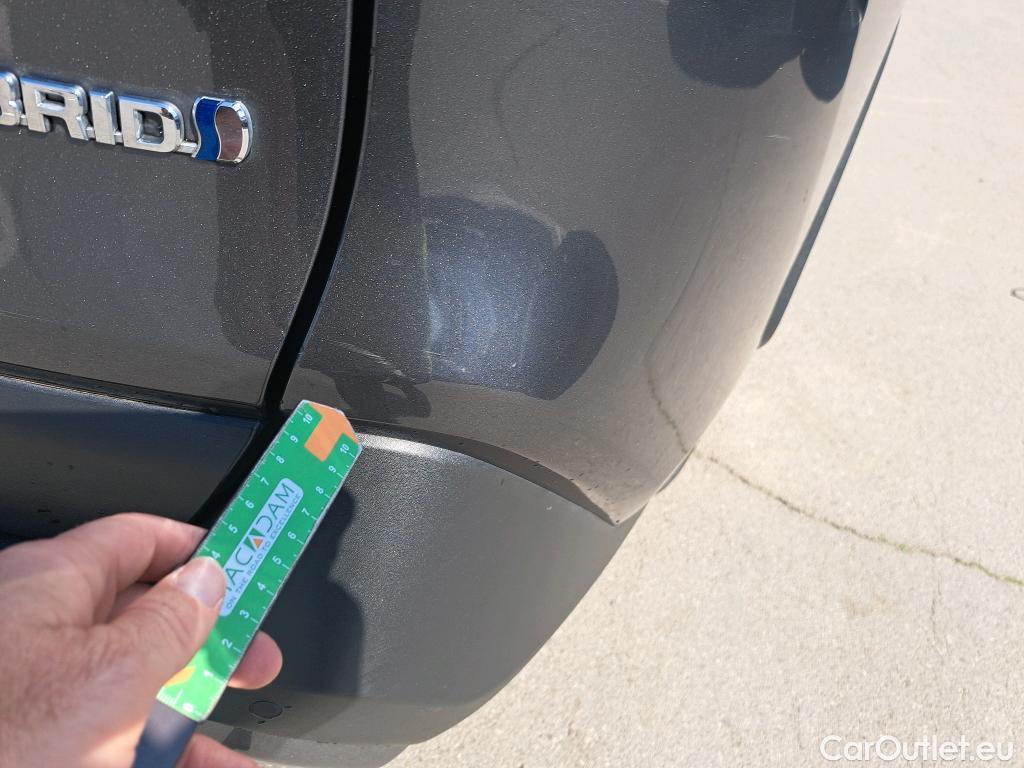  Toyota  RAV4 TOYOTA  / 2018 / 5P / todoterreno 2.5l 220H Advance #23