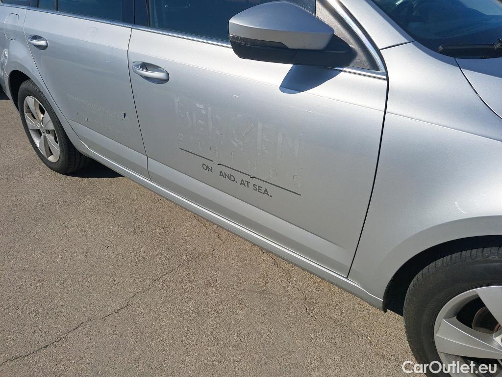  Skoda  Octavia SKODA  / 2016 / 5P / familiar Combi 1.6 TDI CR 85KW (115CV) Ambition #22