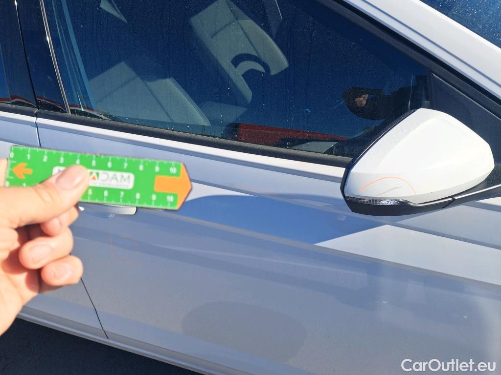  Volkswagen  Polo VOLKSWAGEN  / 2021 / 5P / berlina con portón Life 1.0 TSI 70kW (95CV) #25