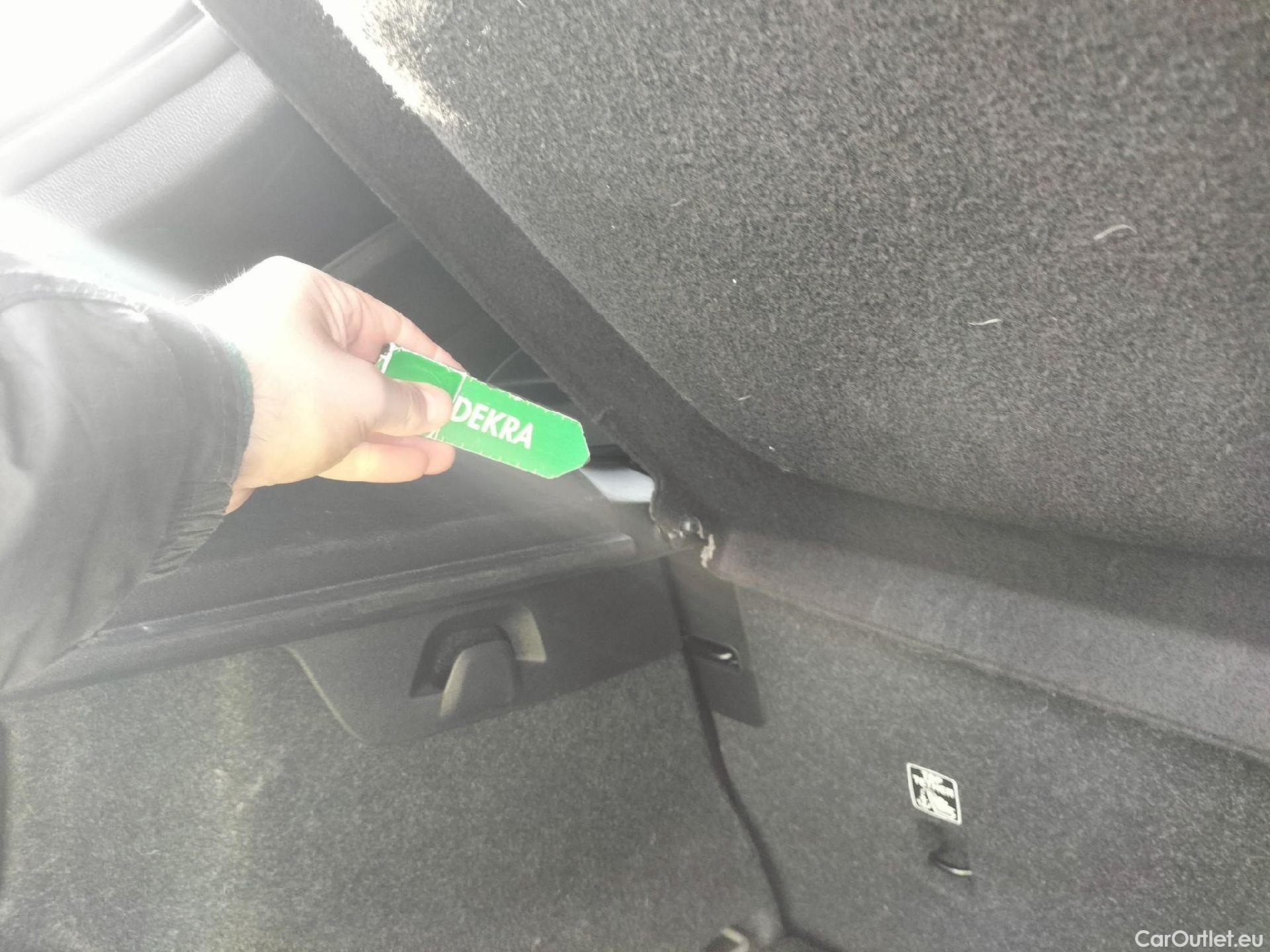  Volvo  XC 40 VOLVO XC40 / 2017 / 5P / todoterreno 1.5 T5 Twin Recharge Inscription Auto #30