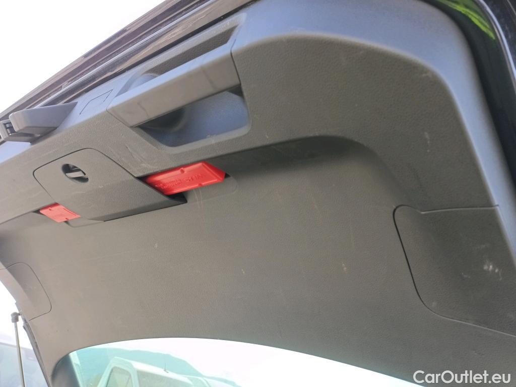  Volkswagen  Passat VOLKSWAGEN  / 2019 / 5P / familiar Variant Executive 2.0 TDI 90kW (122CV) D #9