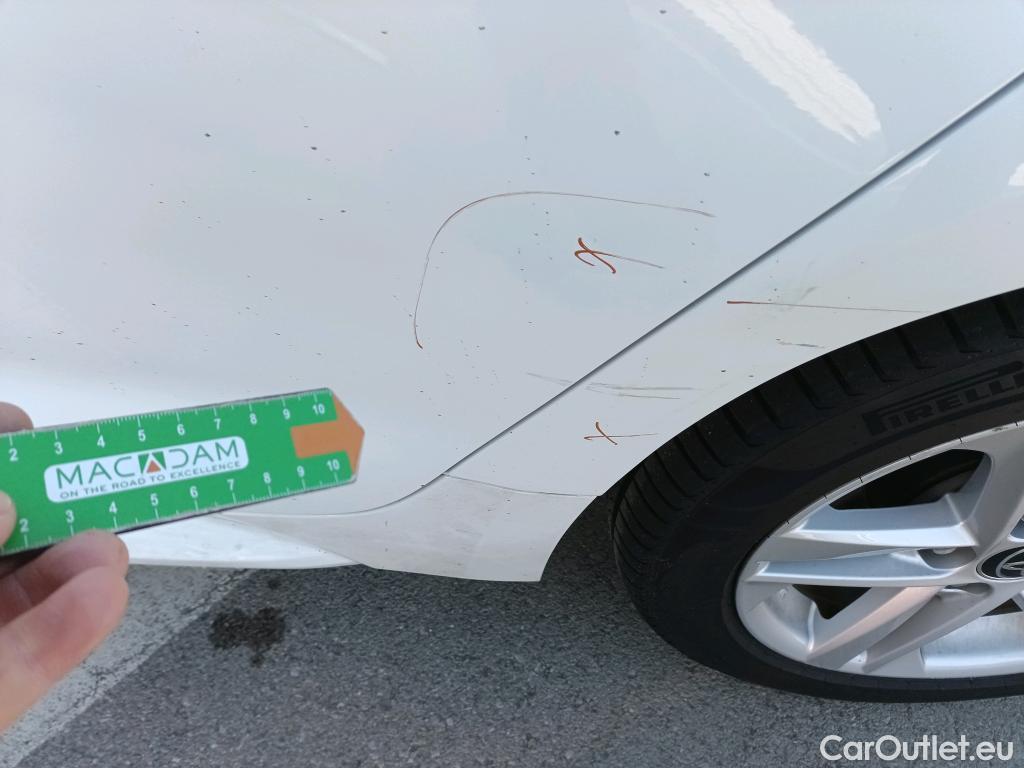  Toyota  Corolla TOYOTA  / 2019 / 5P / familiar 1.8 125H ACTIVE TECH E-CVT TOU SPORT #4