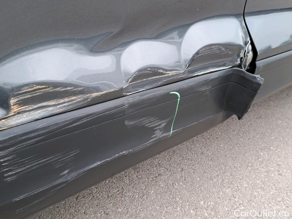  Volkswagen  T-ROC VOLKSWAGEN  / 2017 / 5P / todoterreno Advance 2.0 TDI 110kW (150CV) DSG (AC2) #8