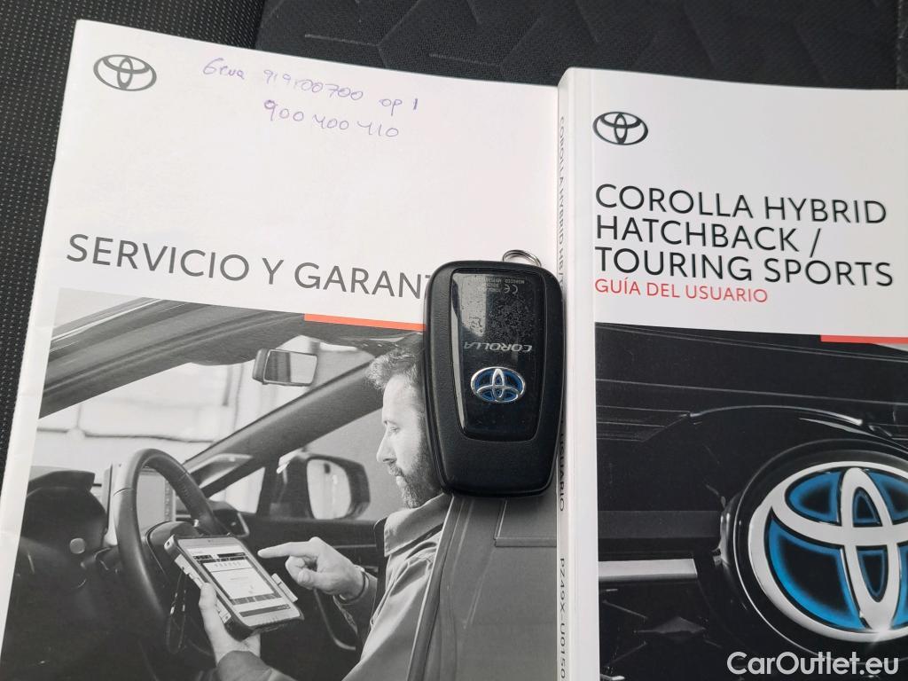  Toyota  Corolla TOYOTA  / 2019 / 5P / familiar 1.8 125H ACTIVE TECH E-CVT TOU SPORT #2