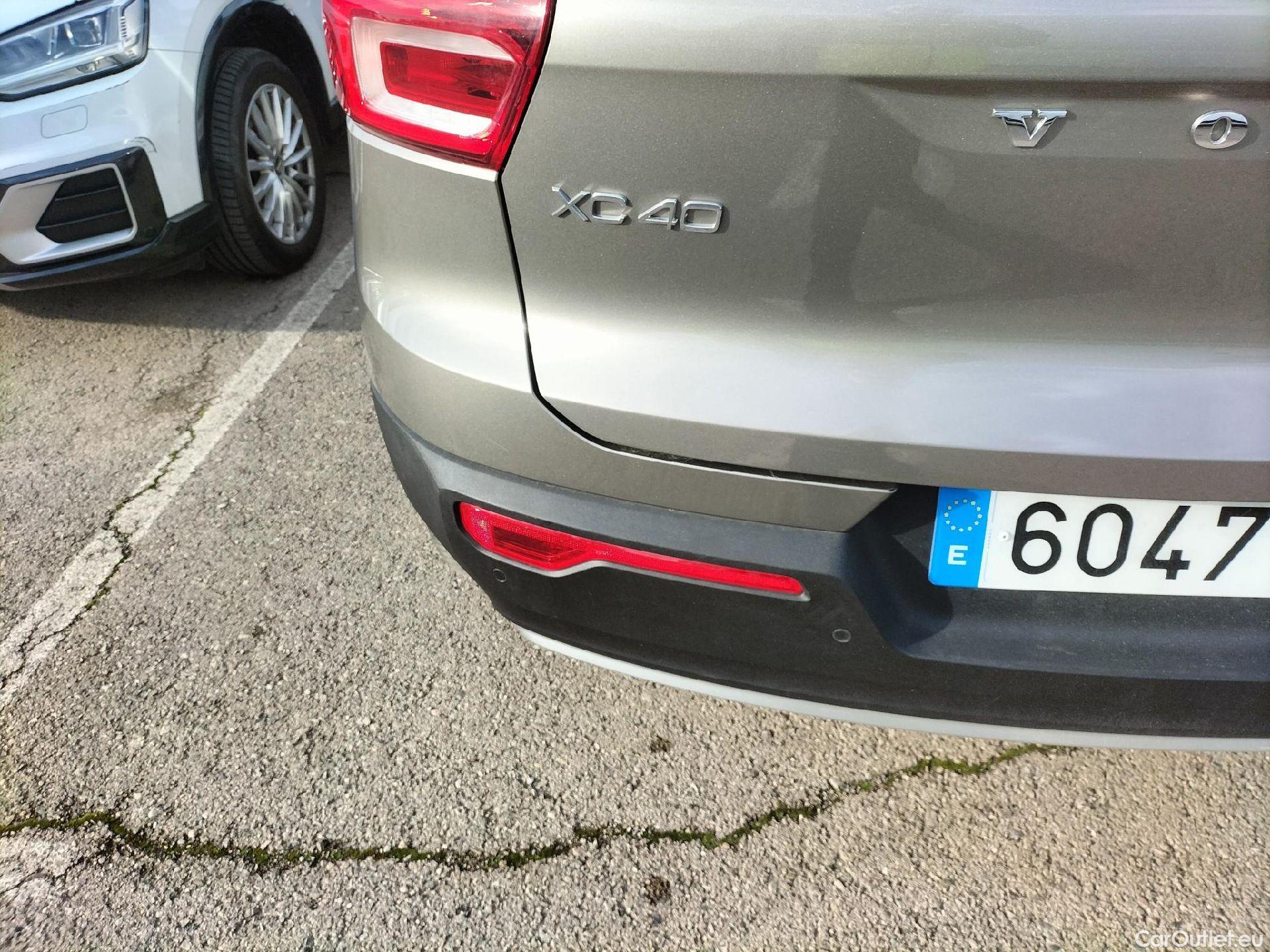  Volvo  XC 40 VOLVO XC40 / 2017 / 5P / todoterreno 1.5 T5 Twin Recharge Inscription Auto #24