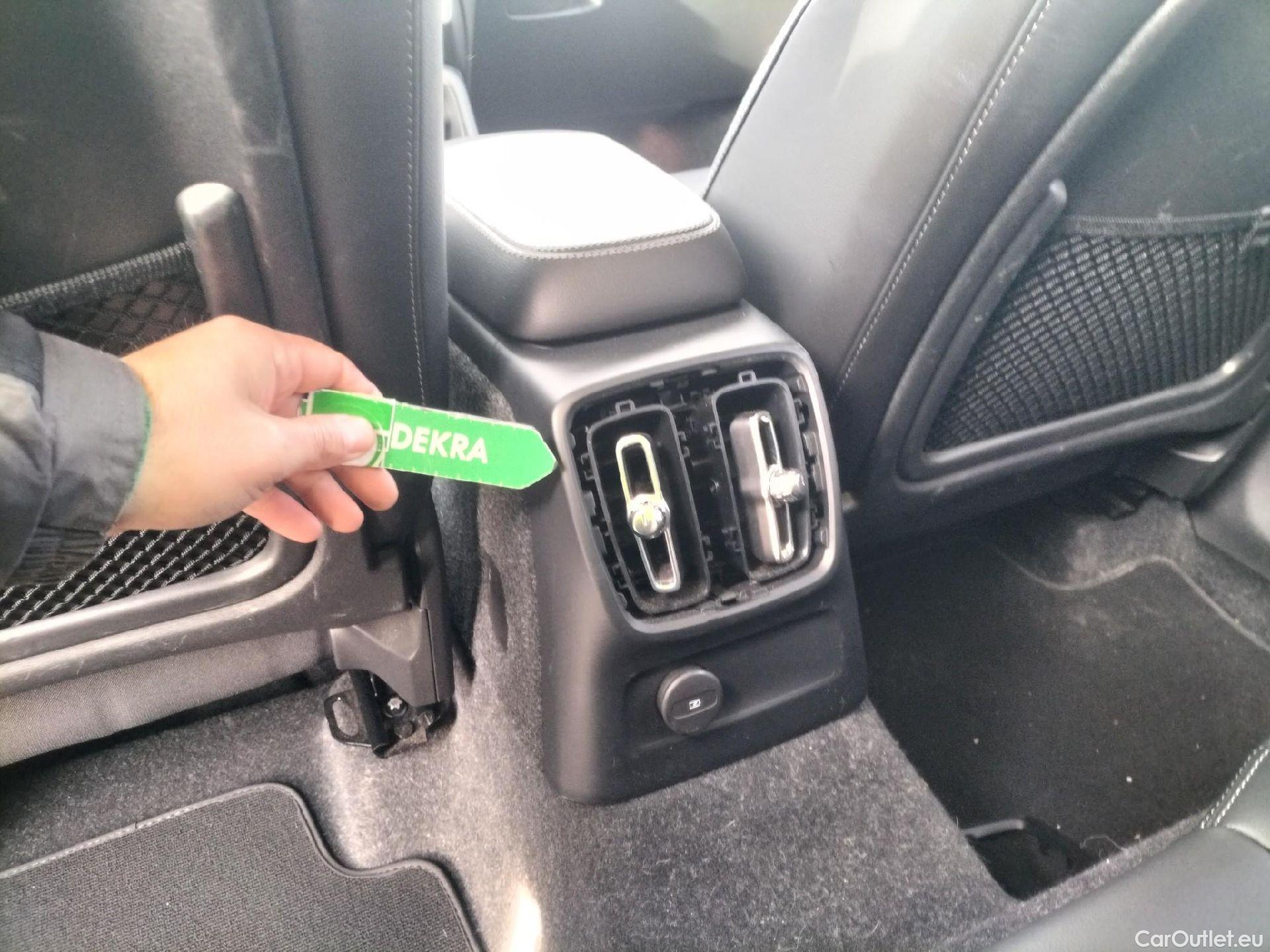  Volvo  XC 40 VOLVO XC40 / 2017 / 5P / todoterreno 1.5 T5 Twin Recharge Inscription Auto #22