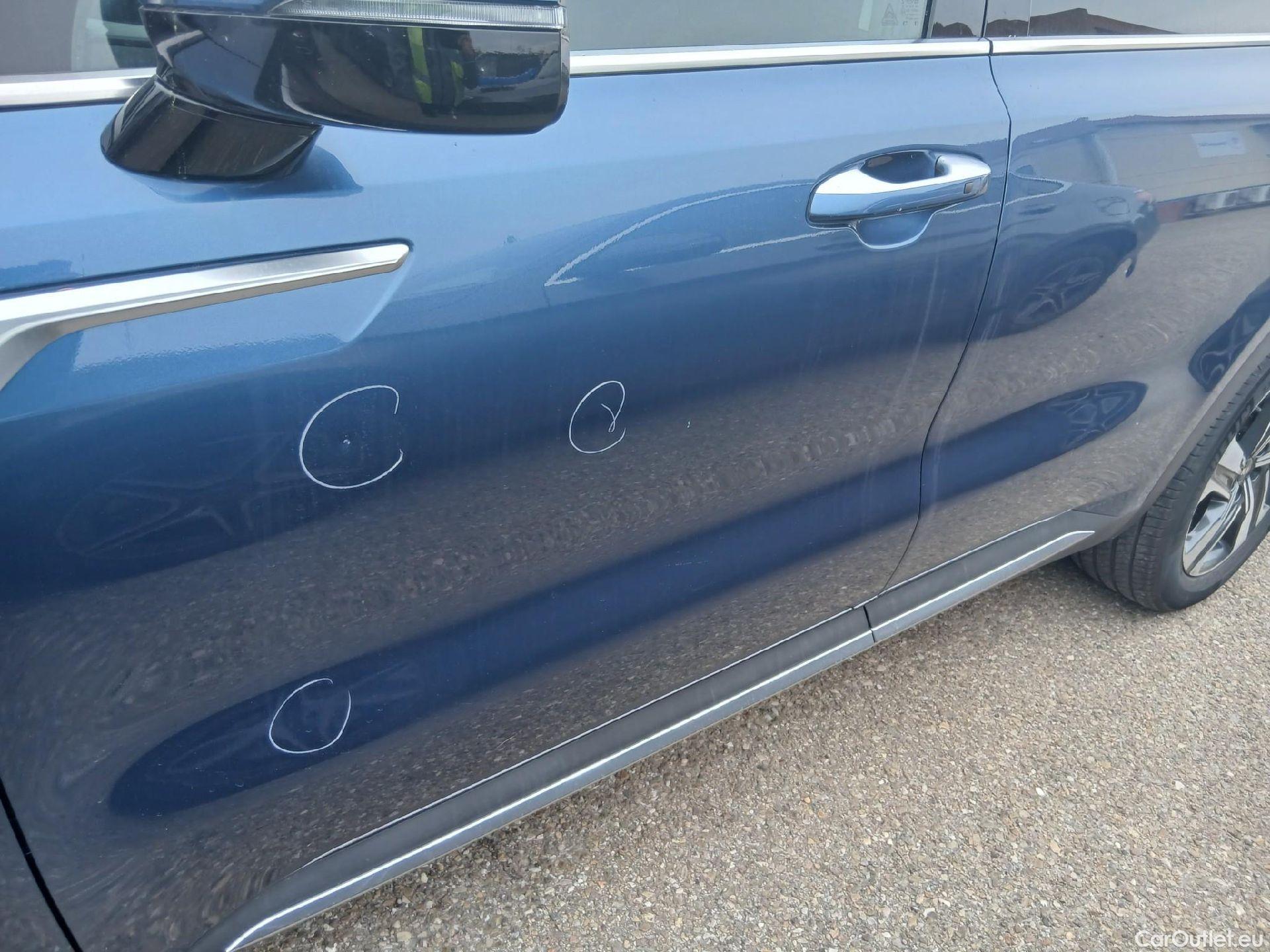  KIA  Sorento KIA  / 2020 / 5P / todoterreno 1.6 T-GDi HEV Drive 4x2 7pl #14