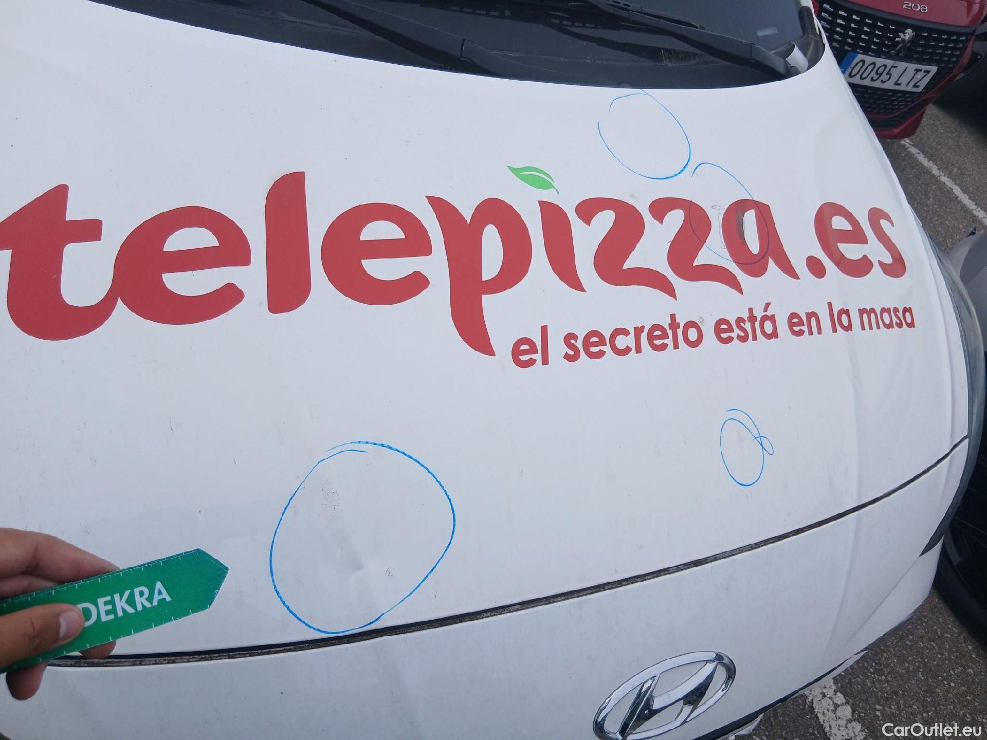  Hyundai  i10 HYUNDAI  / 2020 / 5P / berlina con portón 1.0 Klass #11