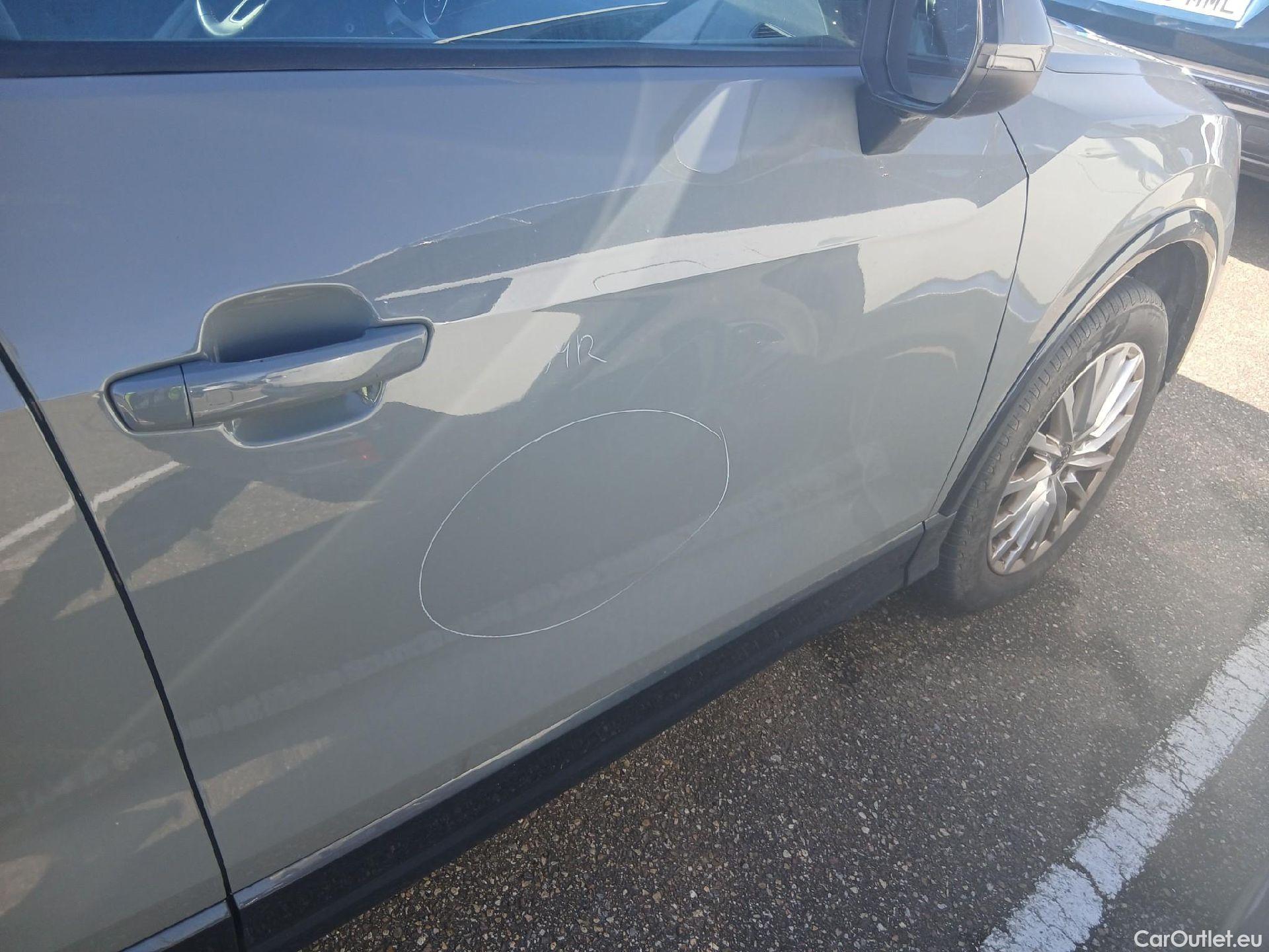  Audi  Q2 AUDI  / 2016 / 5P / todoterreno Design 30 TFSI 85kW (116CV) #21