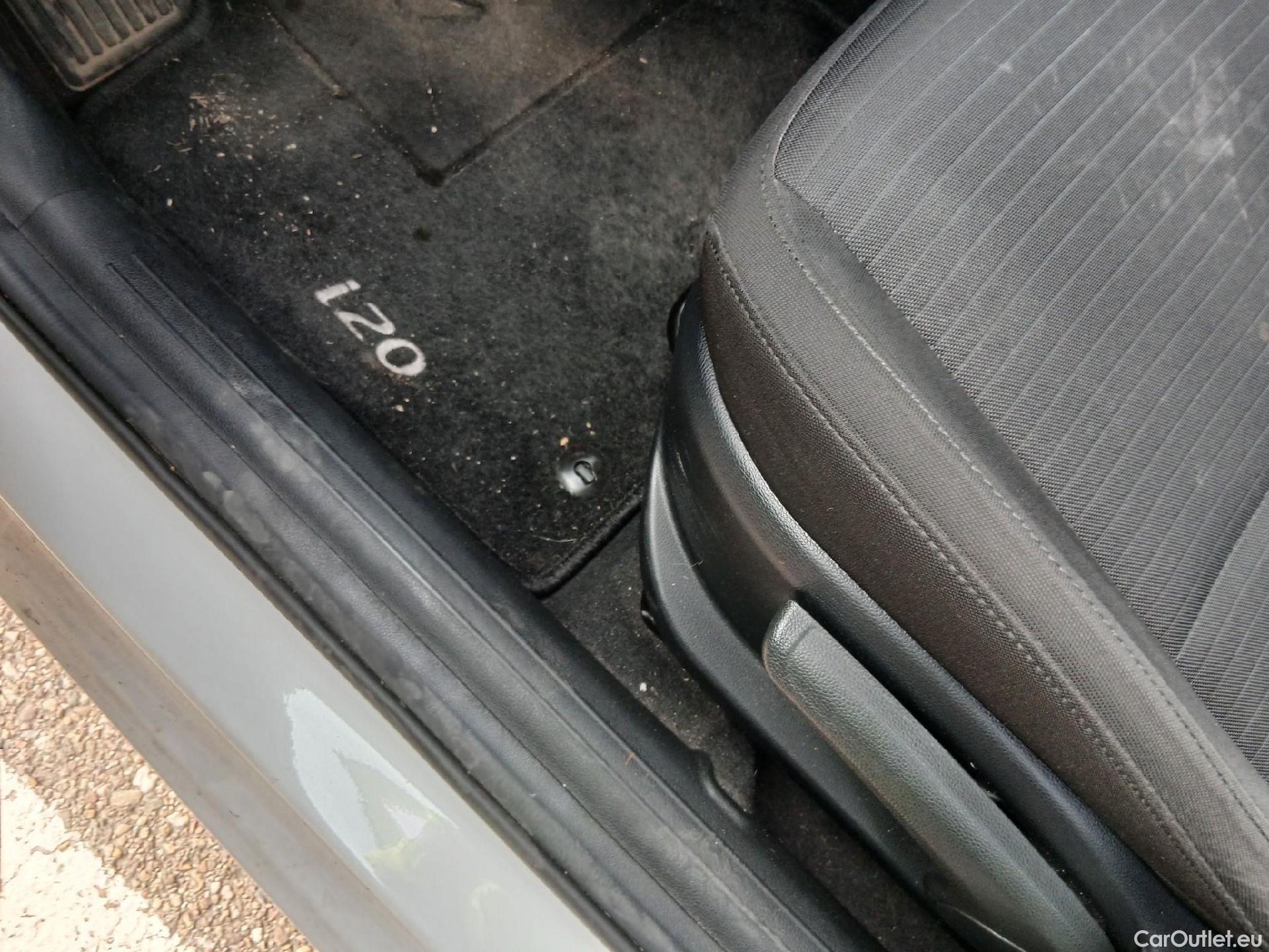  Hyundai  i20 HYUNDAI  / 2020 / 5P / berlina con portón 1.0 TGDI 74kW (100CV) 48V Klass #4