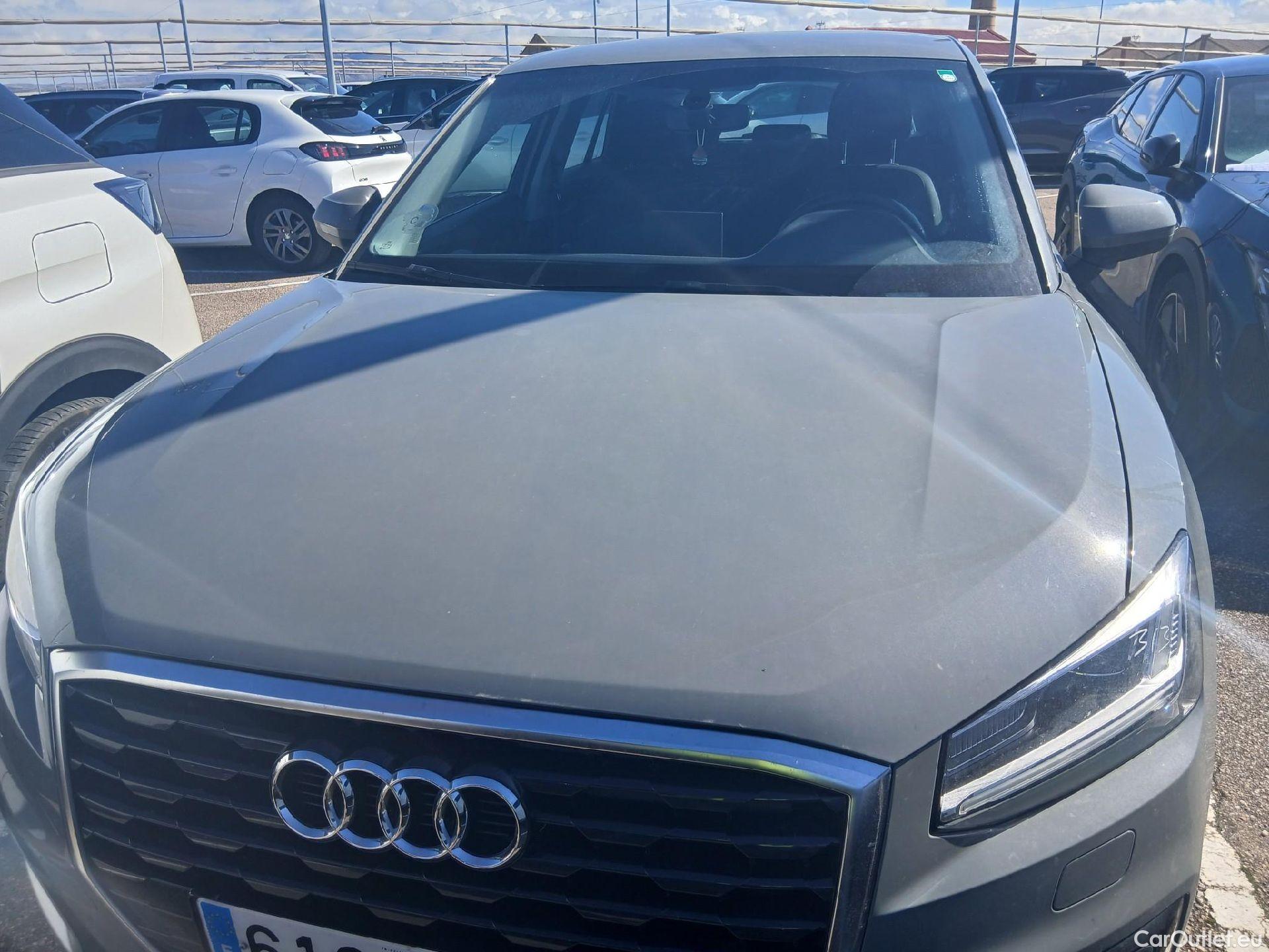  Audi  Q2 AUDI  / 2016 / 5P / todoterreno Design 30 TFSI 85kW (116CV) #8